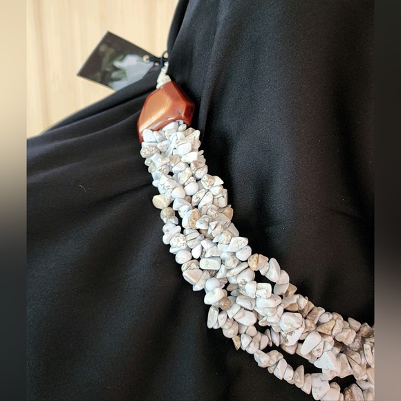 Designed by Gardenia Jewelry Handcrafted Turquoise Stone Statement Necklace - Picture 4 of 9